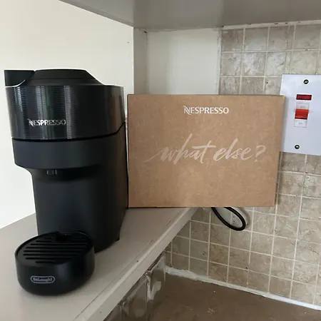 Apartman Small, Perfectly Formed