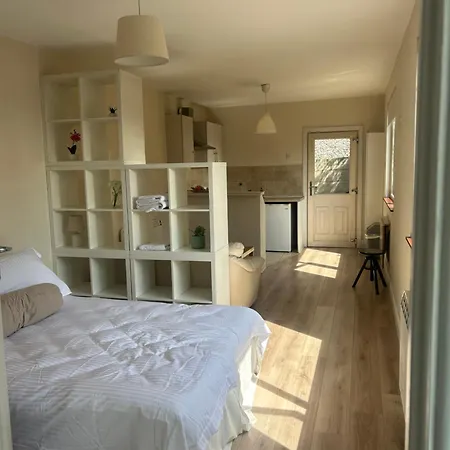 Small, Perfectly Formed Apartament *